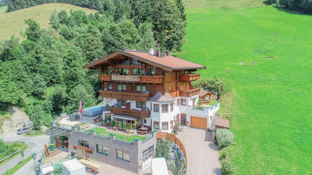 Appartement-Gaestehaus Marie Anderl Saalbach-Hinterglemm Dış mekan fotoğraf